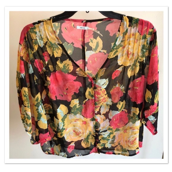 2/$15 🤩 UO | Kimchi Blue Floral sheer blouse